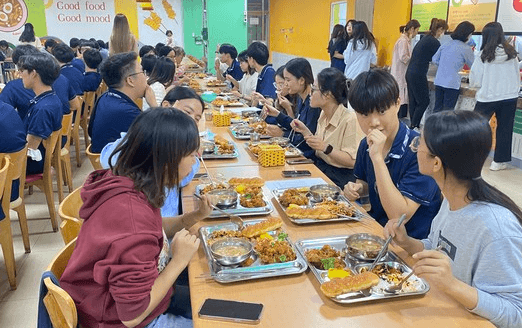 하노이 한국 국제학교 - 학비와 교사 현황, 그리고 교육의 특징